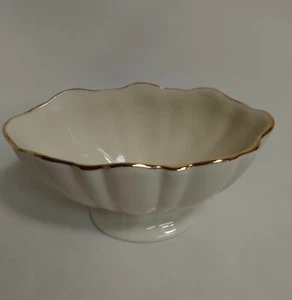 Lenox Cottage Ivory with Gold Trim Bowl Candy Dish - Picture 1 of 5