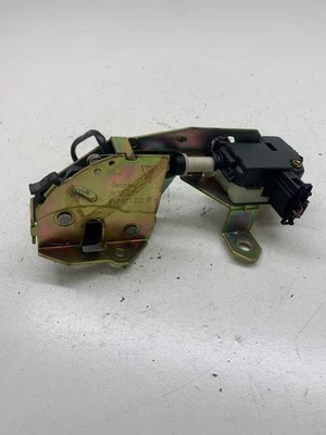 Volkswagen Touareg I 2005 Tailgate trunk boot lock catch latch DRA27280 - Imagem 1 de 4