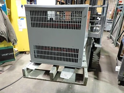 HAMMOND DP20YZNT 20 KVA TRANSFORMADOR TRIFÁSICO 460 A 230Y/132V TRIFÁSICO T2244 Foto 1 de 4