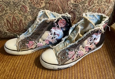 Vintage Ed Hardy Women’s Size 8 Slip-On Sneakers Tattoo Art Canvas High Top - Image 1 of 4