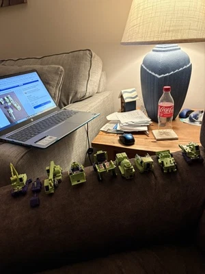 Transformers G1 Constructions 1984 lote de 8 Devastator vintage (algún desgaste) Foto 1 de 4