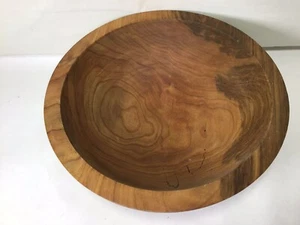 MM29 A Nice Bowl Made of Wood With Beautiful Wood Grain Signed - Set of 1 Bowl - Picture 1 of 7