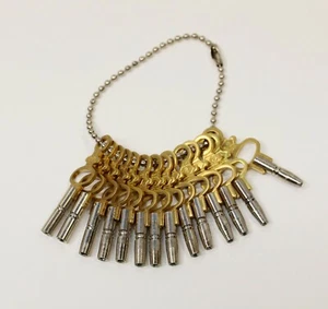 Taschenuhr Aufzieh Schlüssel Set 14 Schlüssel für Antik Vintage Größen 00 bis 12 - Bild 1 von 1