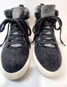 Rocket Dog Tennis Shoes, Gray High Top Flannel, Size 8.5 M - Picture 1 of 10