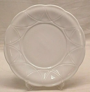 Opaque White Milk Glass Plate Lines & Scalloped Edge Vintage Unknown Maker - Picture 1 of 3
