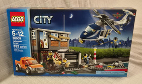 City Lego 60009 HELICOPTER ARREST Factory Sealed Retired Police Speedboat