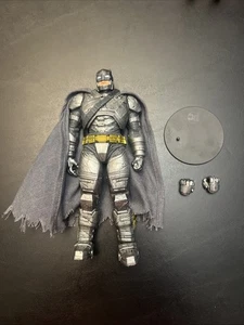 Mcfarlane DC Multiverse Figure Batman BvS Armor Suit Complete - Picture 1 of 4