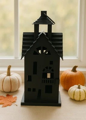 Mini linterna de casa embrujada Pottery Barn Foto 1 de 4