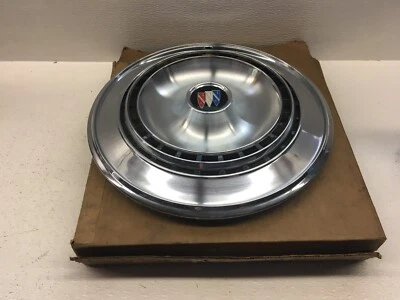 GM NOS 1968 Buick Skylark, специальный колпак колеса 981362 - Изображение 1 из 4