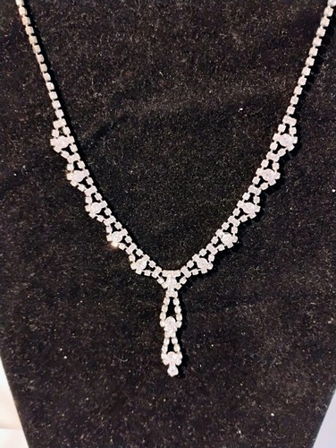 VETEMENTS Collana scintillante 20 pollici