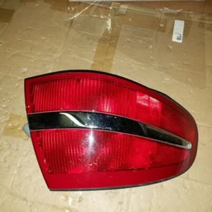 Driver Tail Light Ends Fits 95-97 LINCOLN CONTINENTAL 177676 - Imagen 1 de 2
