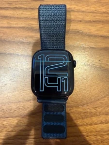 Apple Watch Series 10 46mm Black Aluminum - Black Sports Band - GPS only - Photo 1 sur 4