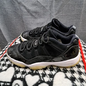 Nike Air Jordan 11 Retro Low Barons 528895-010 Men’s Size 13 - Picture 1 of 14