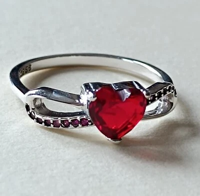 Silver Red Heart Diamante Ring, Stylish, Womens Fashion Jewellery, UK Seller - Image 1 of 4
