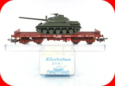 HO Scale ***FRENCH ARMY AMX30 TANK*** on  Flat Car ----- Electrotren 5141 **RARE - Image 1 of 4