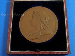 Victorian Queen Victoria 1897 Diamond Jubilee Bronze Commemorative Medal & Box - Picture 1 of 12
