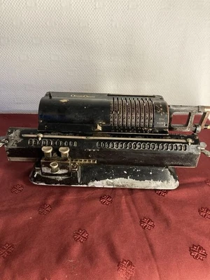 machine à calculer ancienne - Photo 1/4