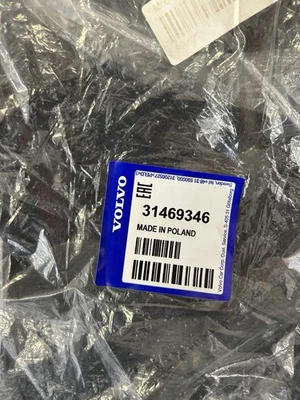 OEM   VOLVO   XC40   CARPET   FLOOR   MATS - Image 1 of 4