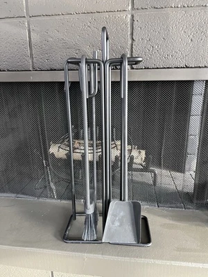 Juego moderno de herramientas para chimenea Ann Maes Mid Century Foto 1 de 4