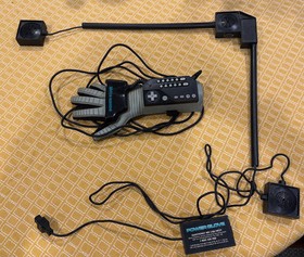 Nintendo NES Power Glove + Sensor Bar Mattel 1989 Vintage Controller &ndash; Lights On