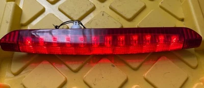 Tercera luz de freno de montaje alto OEM Nissan Murano 2003 2004 2005 2006 2007 Foto 1 de 4