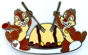 2005 - Prendedor comercial Disney Cast Lanyard - Chip & Dale - Helado (#D18) - Imagen 1 de 2