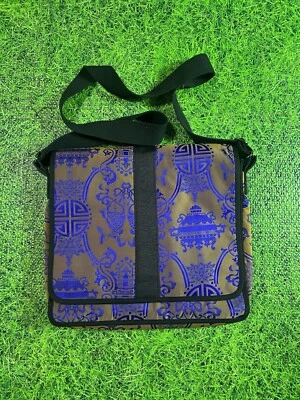 Bolso de hombro de trabajo para computadora portátil de viaje Shanghai Tang de seda y algodón Foto 1 de 4