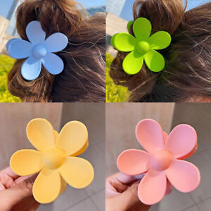 Hair Clip Small Hair Claw For Women Girls Weet Fashion Flower Hair Crab Clamps