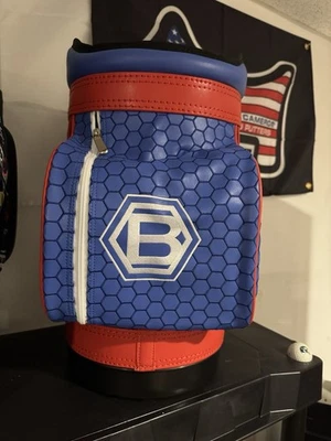 NUEVO Bettinardi Den Caddy Azul/Rojo Foto 1 de 4