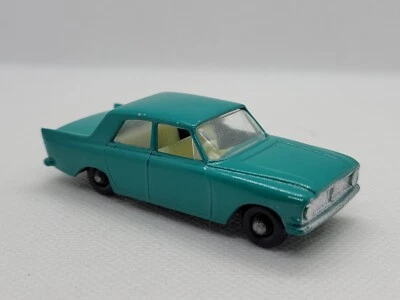 Vintage 1960s Lesney Matchbox Ford Zephyr 6 No.33 Sea Green 1:71 Scale England - Image 1 of 4