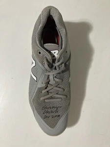 2019 Gio Urshela NY Yankees Game-Used Autographed New Balance Cleat Fanatics MLB - Picture 1 of 9