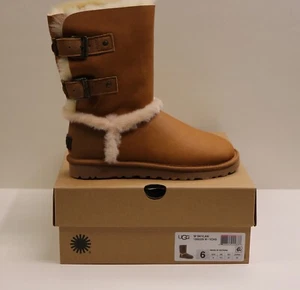STIVALI IN CASTAGNO ORIGINALI UGG SKYLAH IN PELLE DI PECORA FIBBIA US 6 EUR 37 NUOVI DI ZECCA - Foto 1 di 12