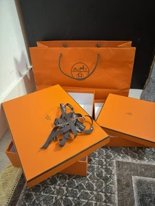 Authentic Hermes Shopping Bag And Empty 2 Boxes With Tissue Paper And Ribbon - Picture 1 of 9