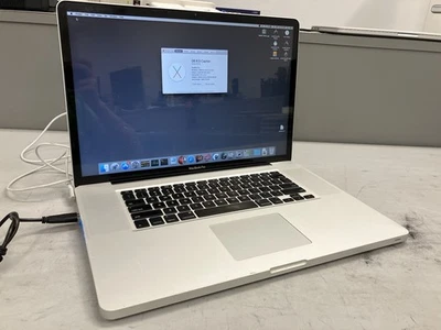 Apple MacBook Pro A1297 17-inch Early 2009  4GB RAM/No HDD Core 2 Duo 2.66GHz - Image 1 of 4