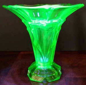 Walther & Söhne Glashütte alte feine tschechische Art Deco smaragdgrüne große Frosch Vase! - Bild 1 von 9