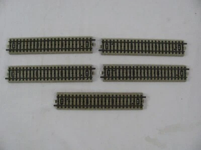 Vintage Marklin HO Scale 3-Rail Straight M-Track Sections (5 Count) #5106 EX - Image 1 of 4
