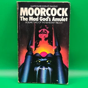 Michael Moorcock The Mad God's Amulet Book - Foto 1 di 2