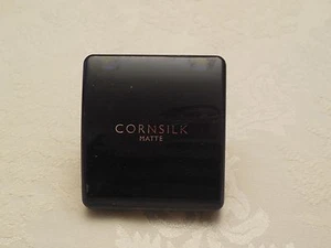 Sally Hansen Cornsilk Shine Control Natural Matte Pressed Powder Creamy Natural - Picture 1 of 1
