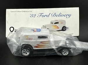 2016 Hot Wheels WHITE 32 FORD DELIVERY 16th Nationals Convention FREE SHIPPING - Picture 1 of 4