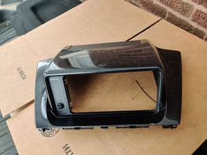 Bisel de radio SCION IQ 2011-2015 - Imagen 1 de 2