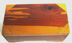 Vtg Cedar Keepsake Trinket Wood Box Copper Hinged w/ Box Joints St. Ignace Mi. - Picture 1 of 9