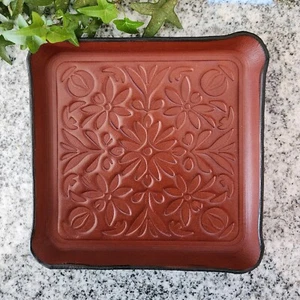 Bandeja de valet de cuero floral, cuero marrón premium de 8 oz, diseño floral en relieve - Imagen 1 de 5