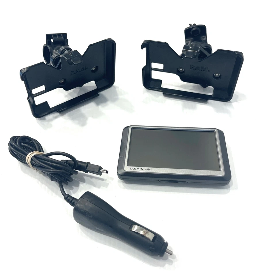 Garmin Nuvi 260W GPS Navigation 2009 Maps 2 RAM Handlebar Mounts Charger Bundle - Image 1 of 4