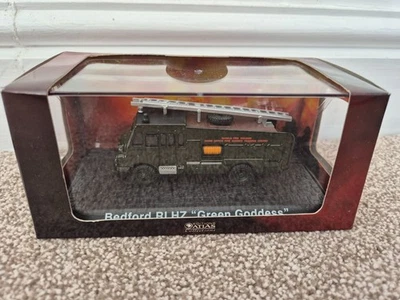 ATLAS EDITIONS 1/72 CLASSIC FIRE ENGINES - BEDFORD RLHZ GREEN GODDESS MODEL - Image 1 of 3
