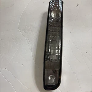 99-02 Chevy Silverado 00-06 Suburban Tahoe Bottom Left OEM - Picture 1 of 6