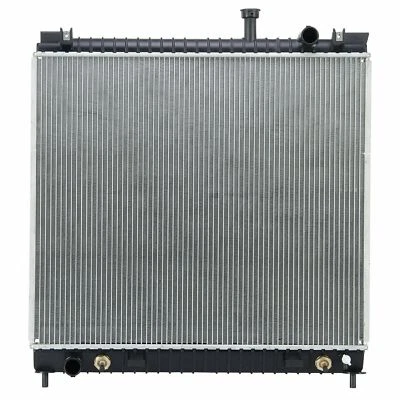 2691 Radiator For 2005-2015 Nissan Armada Titan 2004-2010 Infiniti QX56 5.6L V8 Foto 1 de 4