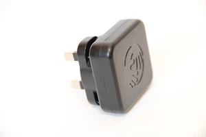 TomTom USB Charger GPS Power Supply Adapter 4UUC6 5V 1.2A Official Genuine UK - Picture 1 of 7