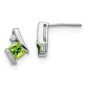 14K White Gold Cushion Peridot and Diamond Stud Earrings 1.14g for Mom - Picture 1 of 4