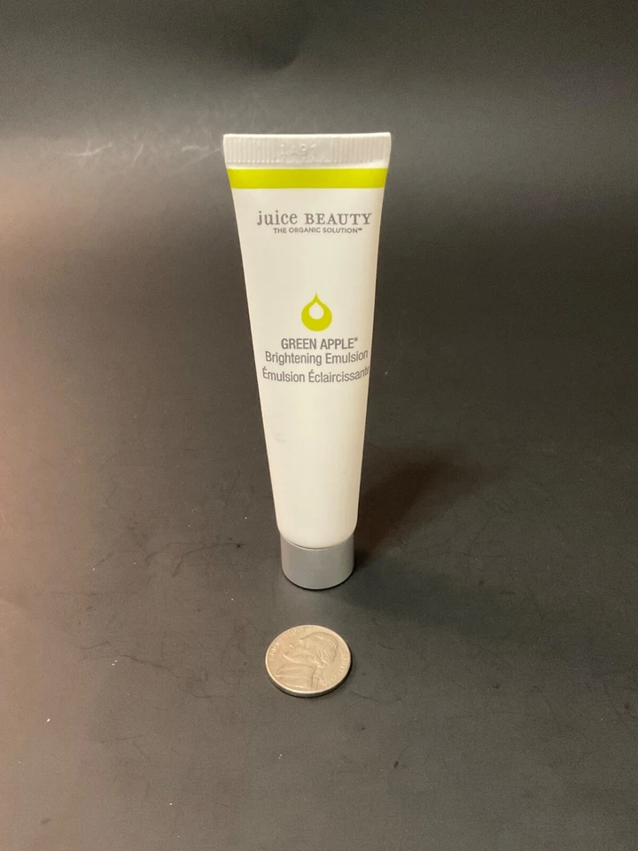 JUICE BEAUTY “GREEN APPLE” : BRIGHTENING EMULSION .5 fl oz / Travel-Size / NEW - Image 1 of 1