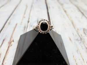 925 Sterling Silver Black Agate Ring: Oval Gemstone, Sizes 5-10 - Picture 1 of 8